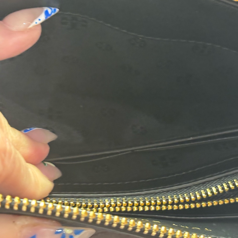 Tory Burch Black Continental Wallet - Picture 7 of 7